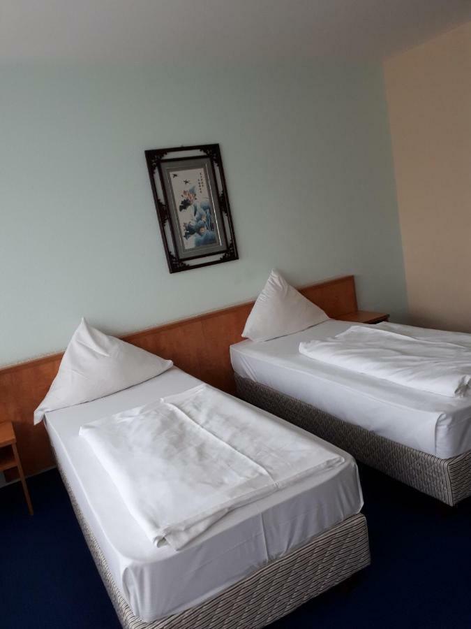 Hotel Am Flughafen Köln Eksteriør bilde